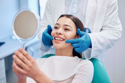 Maintain Oral Health with a Dentist Appointment!